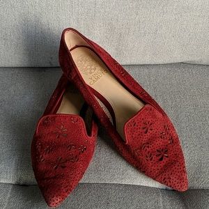 Vince Camuto maroon seude flat